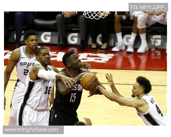 09年火箭与马刺经典对决回顾两队传奇球星的巅峰对抗与精彩瞬间